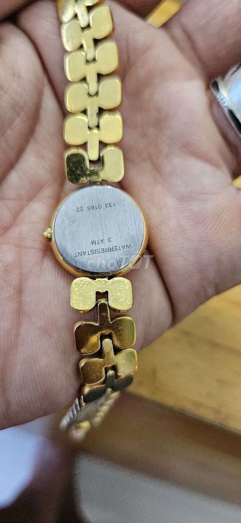 Đồng hồ certina Thụy Sĩ nữ dư bán