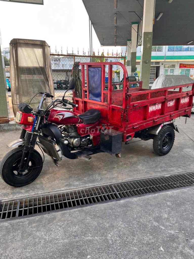 Đang cần bán xe như hình máy Thái 200 CC