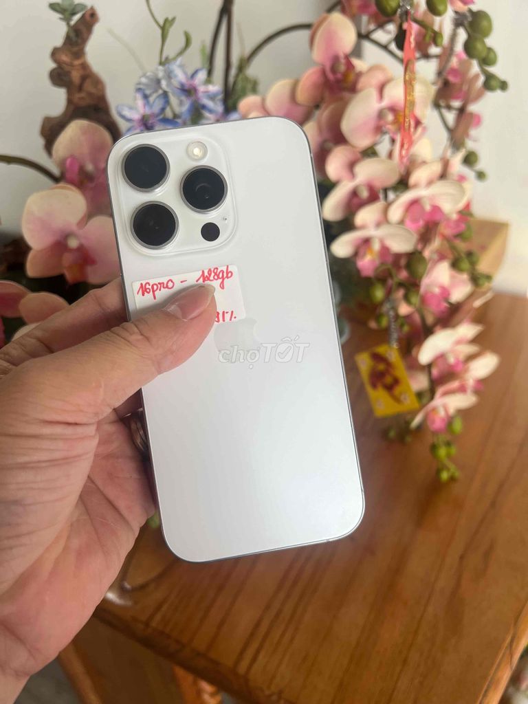 Apple iPhone 16 Pro 128GB công ty trắng. Mua bán Điện thoại tại Thành phố Buôn Ma Thuột Đắk Lắk được đăng bởi Tèo Điện Thoại  hình 1