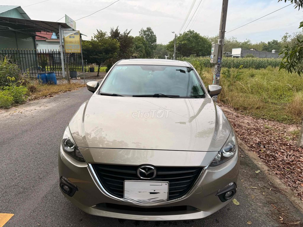 Mazda 3 2015 1.5 AT Hatchback - 100000 km