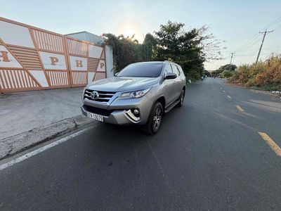 Toyota Fortuner 2.4 AT 89.000km