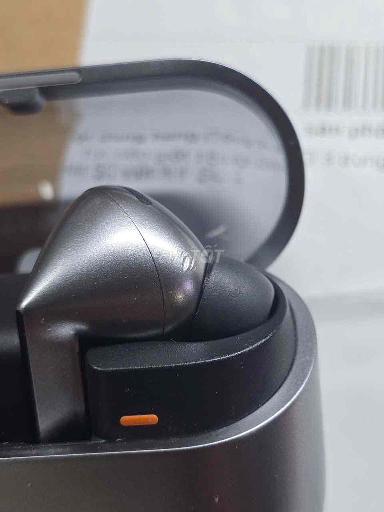 buds 3 pro fullbox Vn  còn bh9/2026. Mua bán Tivi, Âm thanh tại Quận 10 Tp Hồ Chí Minh được đăng bởi Ry hình 1