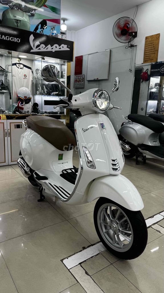 Vespa Một chủ siêu cọp chuẩn odo BH 1 năm. Mua bán Xe máy tại Quận Phú Nhuận Tp Hồ Chí Minh được đăng bởi VESPA  PIAGGIO BẢO HƯNG Vespa cũ trả góp  hình 3