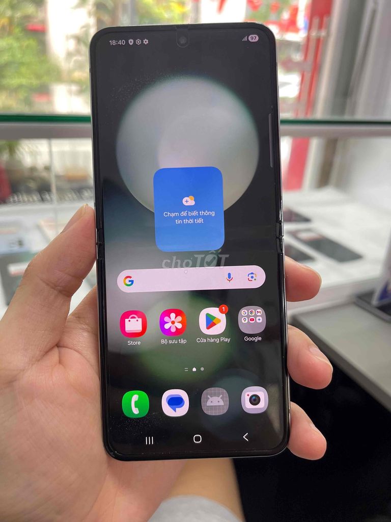 SAMSUNG Z FLIP5 R8/256GB bản VN new 99%. Mua bán Điện thoại tại Quận Đống Đa Hà Nội được đăng bởi HIẾU STORE hình 1