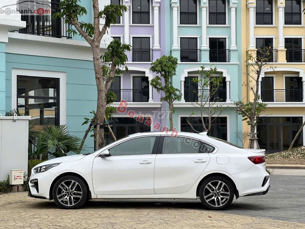 ✓KIA Cerato 1.6 Luxury màu trắng 2019. Mua bán Ô tô tại Thành phố Hạ Long Quảng Ninh được đăng bởi Khuong Do hình 3