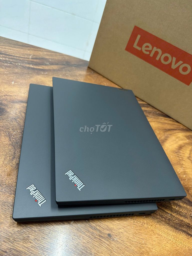 Thinkpad P16s gen 2, i7 1360p, 16G, 512G, RTX A500