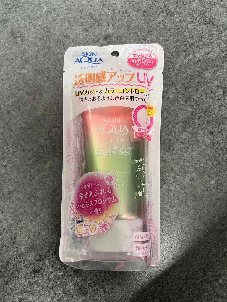 Kem chống nắng Skin Aqua Hồng Nhật Bản SPF 50+. Mua bán Phụ kiện thời trang khác tại Quận 10 Tp Hồ Chí Minh được đăng bởi Uyên Nguyễn hình 1