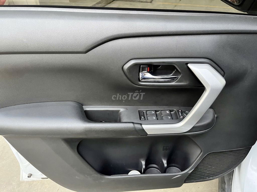 TOYOTA RAIZE 1.0 CVT 2024 XE GIA ĐÌNH LƯỚT 1 CHỦ. Mua bán Ô tô tại Quận Bình Thạnh Tp Hồ Chí Minh được đăng bởi Hiếu hình 15