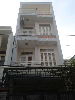 Аренда · 4 комн. · 260 м² · Quận Gò Vấp, ул. Đường Quang Trung