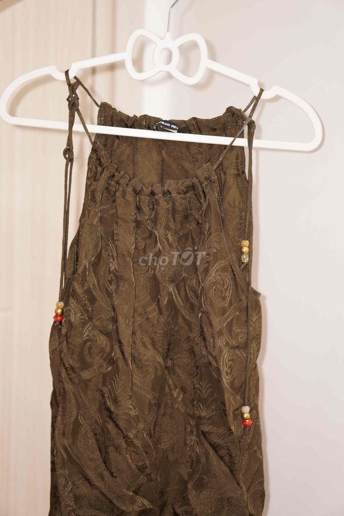 Áo Nữ Urban Revivo Xanh rêu XS Đã sử dụng. Mua bán Quần áo tại Quận 7 Tp Hồ Chí Minh được đăng bởi Trương Minh Ngọc hình 1