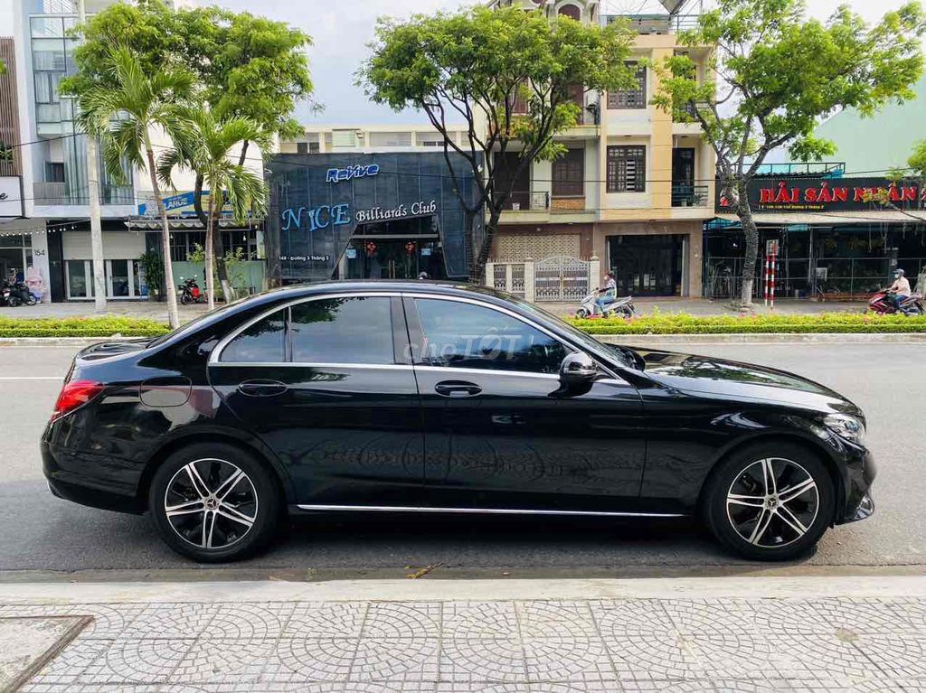 Mercedes Benz C Class 2020 C180