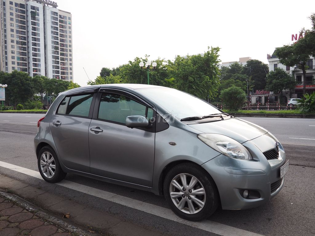 Toyota Yaris 2009  - 130000 km. Mua bán Ô tô tại Huyện Gia Lâm Hà Nội được đăng bởi Vương Quang Huy hình 1