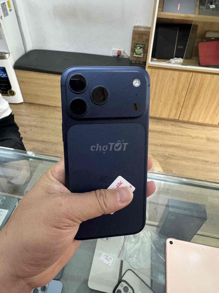 Apple iPhone 17 Pro Max 256GB Xanh. Mua bán Điện thoại tại Quận Đống Đa Hà Nội được đăng bởi Thương Nguyễn hình 1