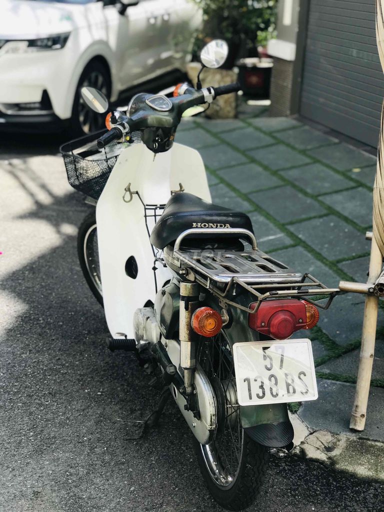 Honda Cub 81 50cc. Отличное состояние. Госномер Хошимина