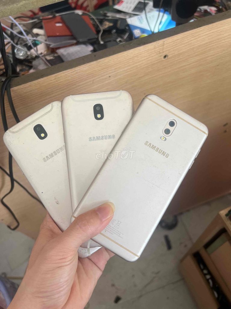 Samsung J7 Pro 3GB/32GB Vàng đồng. Mua bán Điện thoại tại Quận Liên Chiểu Đà Nẵng được đăng bởi Quang Mạnh hình 1