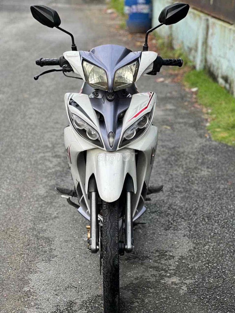 Yamaha Gravita Trắng, máy siêu êm