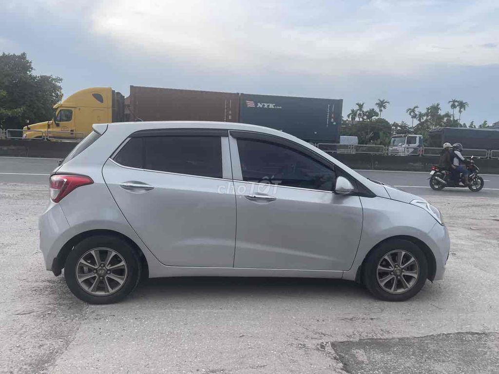 Hyundai Grand i10 2015 1.0 MT - 90000 km. Mua bán Ô tô tại Quận Hà Đông Hà Nội được đăng bởi Dương Phạm 91 hình 1
