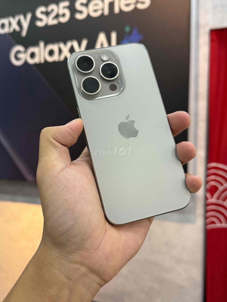 iPhone 15 Pro 256GB Xám zin áp. Mua bán Điện thoại tại Quận 10 Tp Hồ Chí Minh được đăng bởi Hậu Lưu hình 1