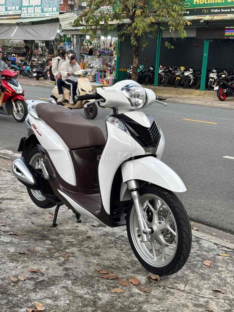 cần bán sh moder. Mua bán Xe máy tại Thị xã Bến Cát Bình Dương được đăng bởi xe máy trả góp tín nghĩa  hình 3