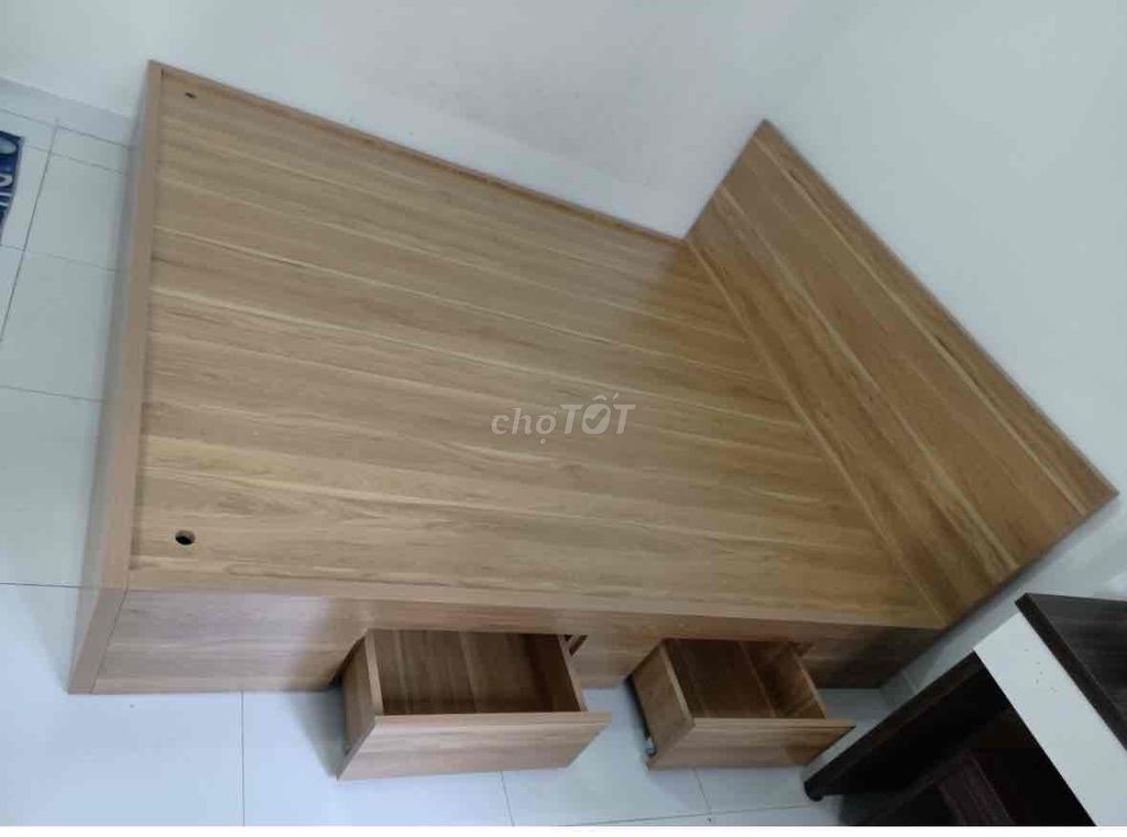 Giường ngủ Gỗ MDF 1m6x2m Nâu ngăn kéo. Mua bán Giường, chăn ga gối nệm tại Quận 4 Tp Hồ Chí Minh được đăng bởi Hong Le hình 1