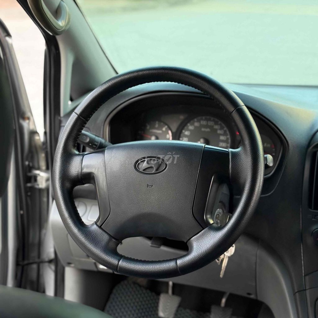 Hyundai Grand Starex 2014 Tải van 6 chỗ. Mua bán Ô tô tại Quận Cầu Giấy Hà Nội được đăng bởi Tô Văn Tiến hình 10