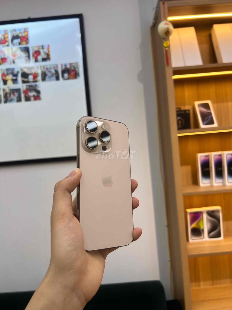 🔥Iphone 16pro zin nguyên bản đẹp long lanh🔥. Mua bán Điện thoại tại Quận Hải An Hải Phòng được đăng bởi Nguyễn Hương Giang hình 1