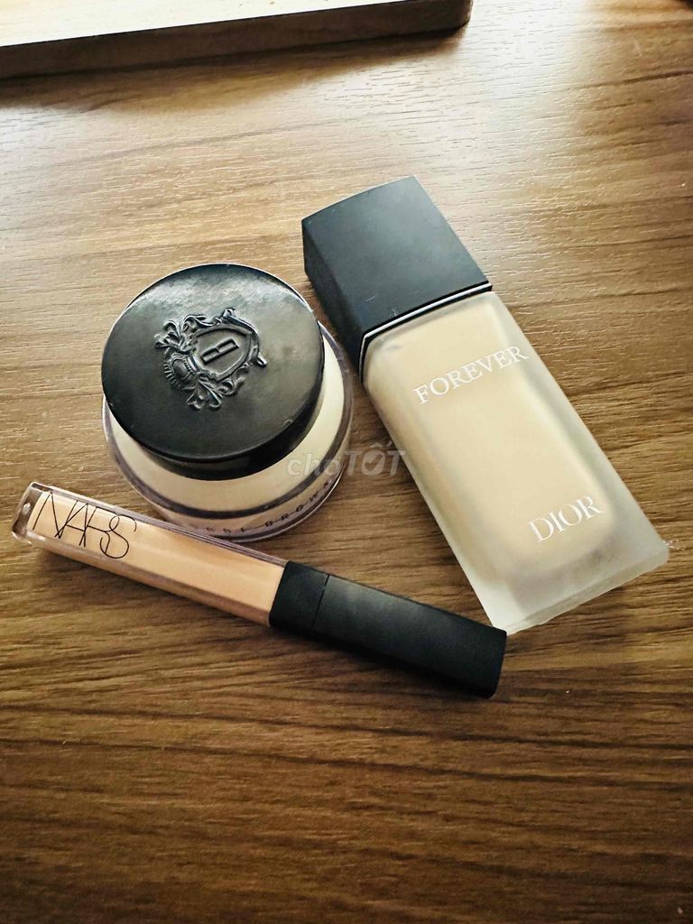 BB cream Dior, Bobbi brown primer, Nars concealer. Mua bán Phụ kiện thời trang khác tại Quận 7 Tp Hồ Chí Minh được đăng bởi Nancy hình 1