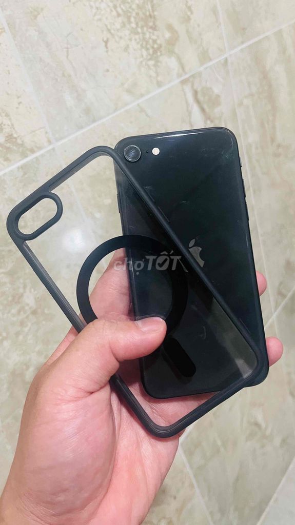 Apple iPhone SE 2020 64GB Đen Đã sử dụng. Mua bán Điện thoại tại Quận Nam Từ Liêm Hà Nội được đăng bởi Lê Đình Trình hình 1