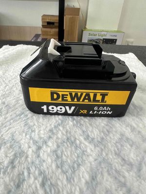 Pin máy khoan, máy siết bu lông DEWALT 10cell. Mua bán Đồ chuyên dụng, Giống nuôi trồng tại Quận Bình Thuỷ Cần Thơ được đăng bởi Lê Vũ Camera Solar