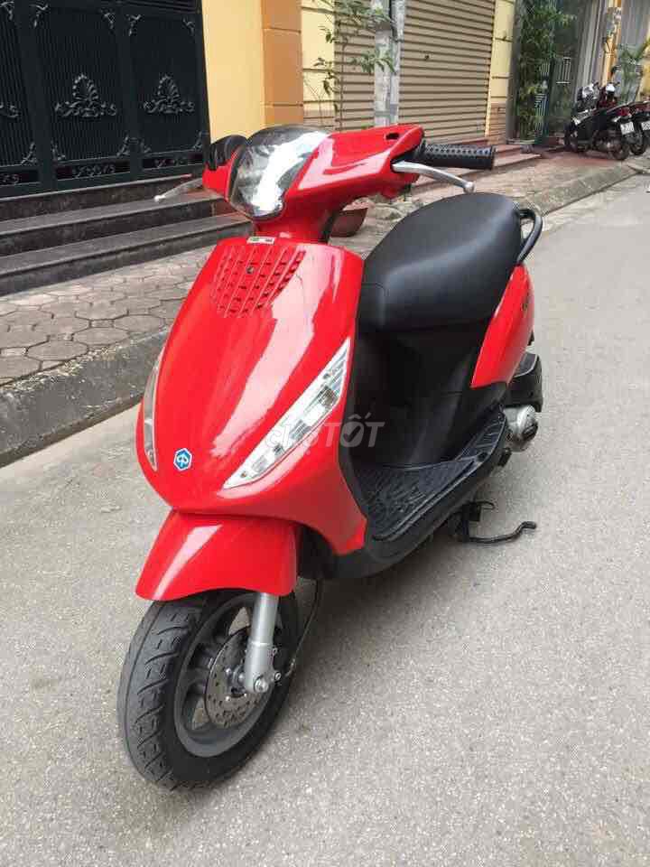 xe zip piaggio màu đỏ. Mua bán Xe máy tại Quận Nam Từ Liêm Hà Nội được đăng bởi nguyễn ngọc diệp hình 1