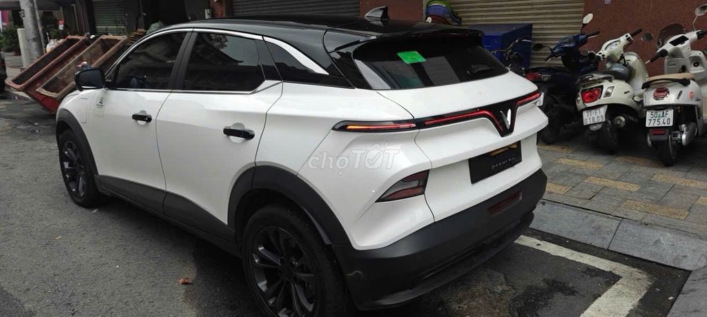 VinFast VF6 Plus 2026 Белый 10.000 км