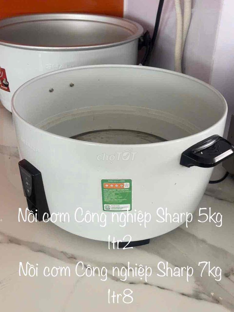 thanh lý nhanh nồi cơm công nghiệp sharp