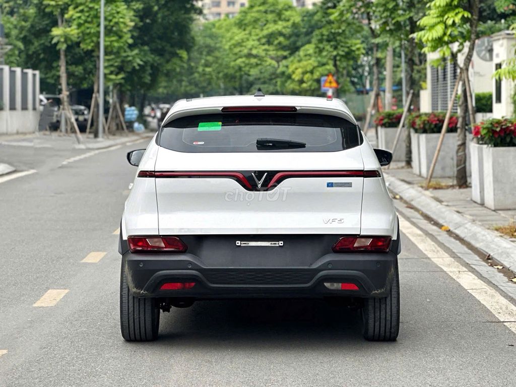 Vinfast VF5 Plus 2025 Белый с выкупленной батареей 60000 км