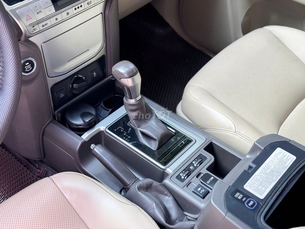 Toyota LandCruiser Prado hàng đầu SUV hạng sang. Mua bán Ô tô tại Quận Bình Thạnh Tp Hồ Chí Minh được đăng bởi Hoàng Phát hình 8