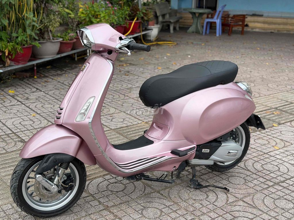 Piaggio Vespa Sprint 125cc Iget Abs Hồng TFT