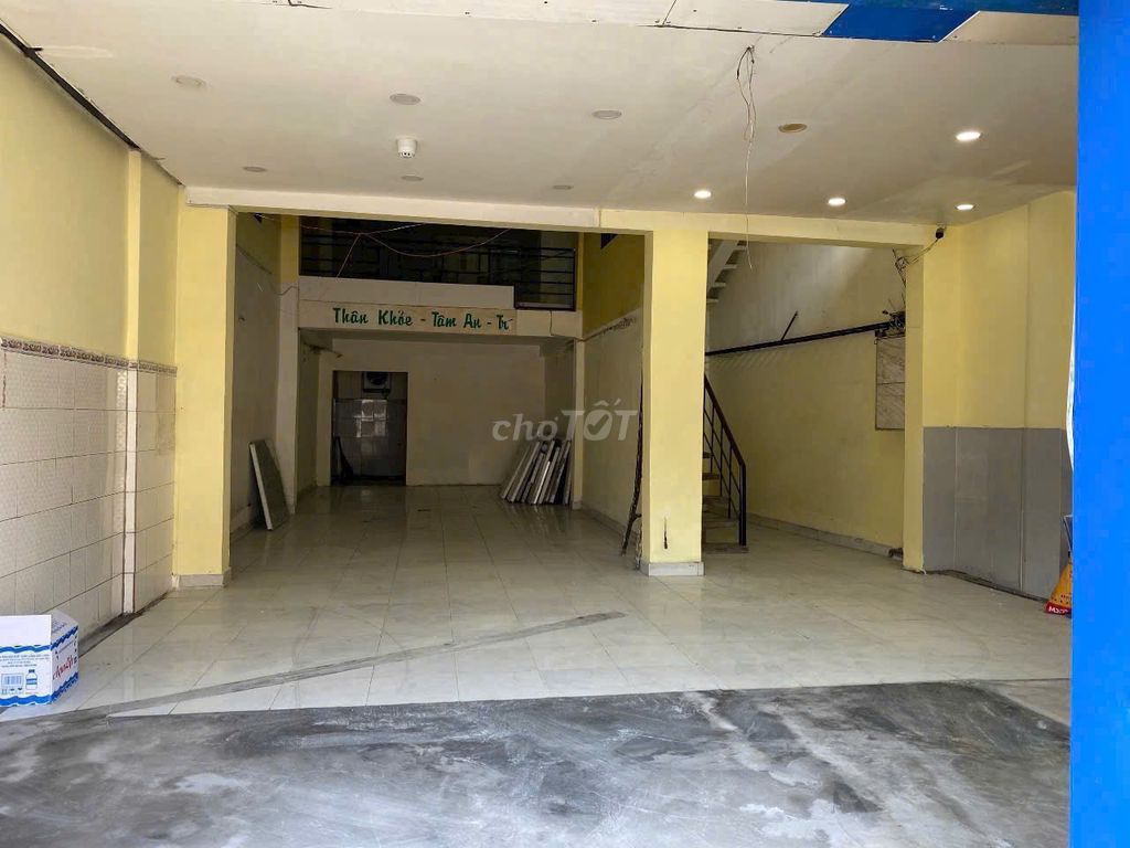 CHO THUÊ NHÀ MẶT TIỀN PHAN VĂN TRỊ, P5 (6,5m X 18m) NGAY ST EMART