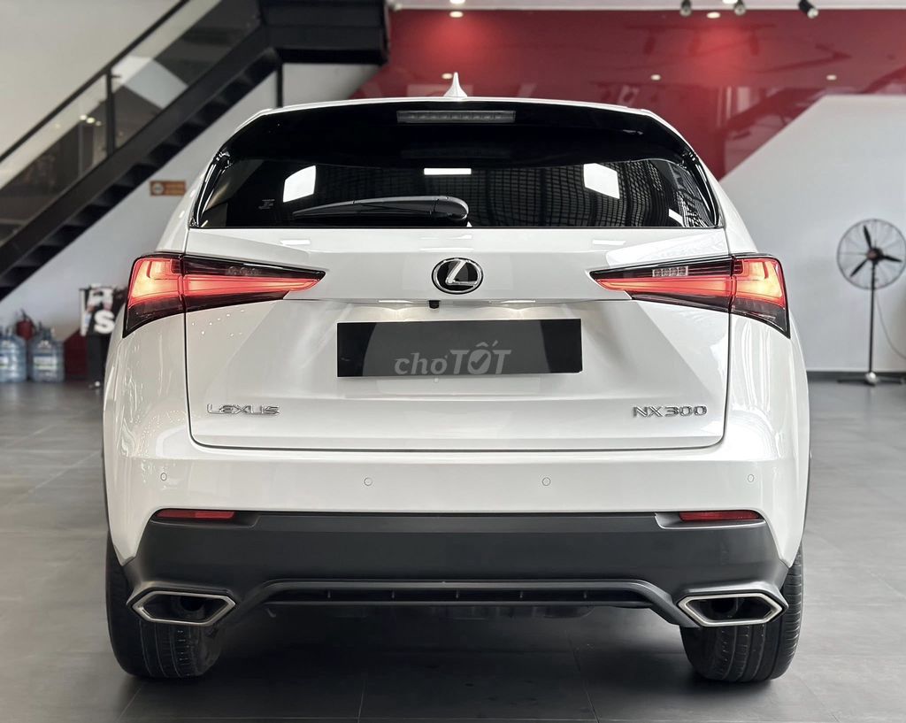 LEXUS NX300 MODEL 2018 RẤT ĐẸP. Mua bán Ô tô tại Quận 7 Tp Hồ Chí Minh được đăng bởi Thanh Tùng NSG hình 7