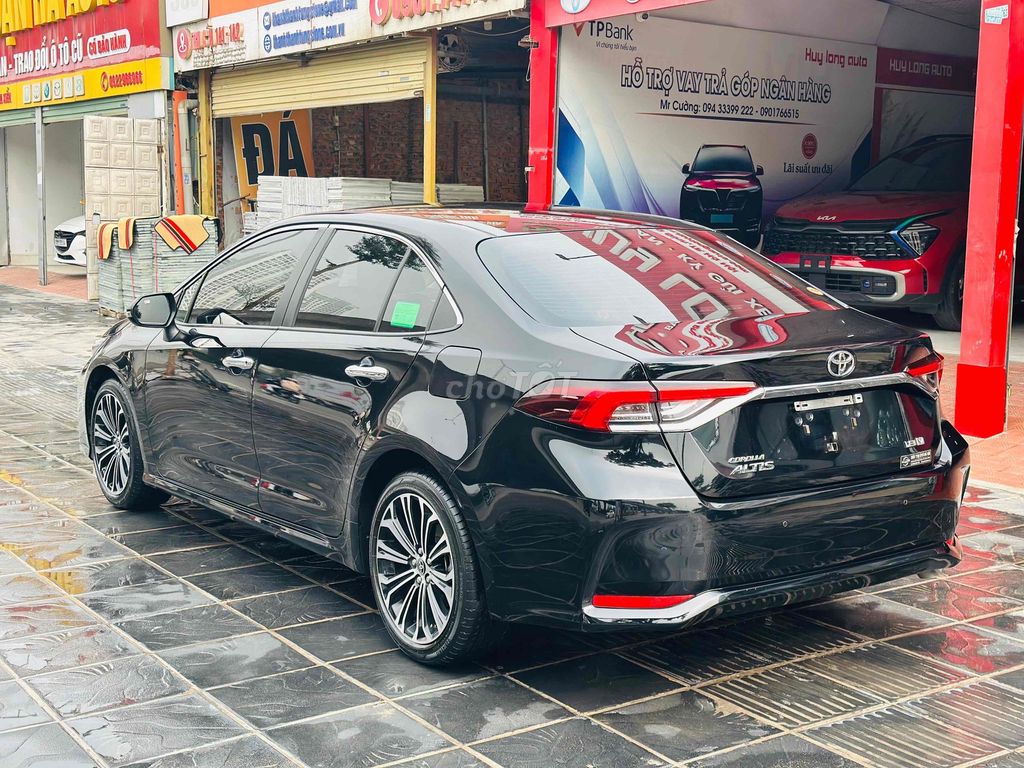 Toyota Altis 2022 1.8V Đen 37.000 km. Mua bán Ô tô tại Quận Hoàng Mai Hà Nội được đăng bởi anh Biên hình 4