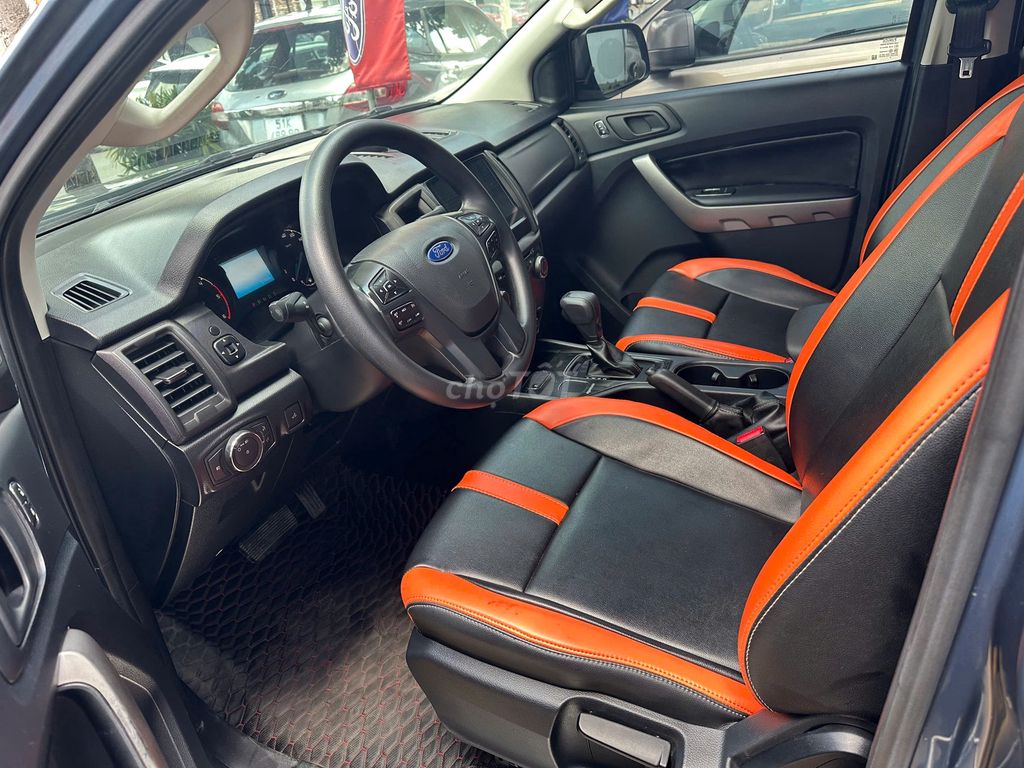 Ford Ranger XLS 2.2L 4x2 AT 2018, vay 75%, BH 2026. Mua bán Ô tô tại Quận Tân Phú Tp Hồ Chí Minh được đăng bởi Đức hình 6