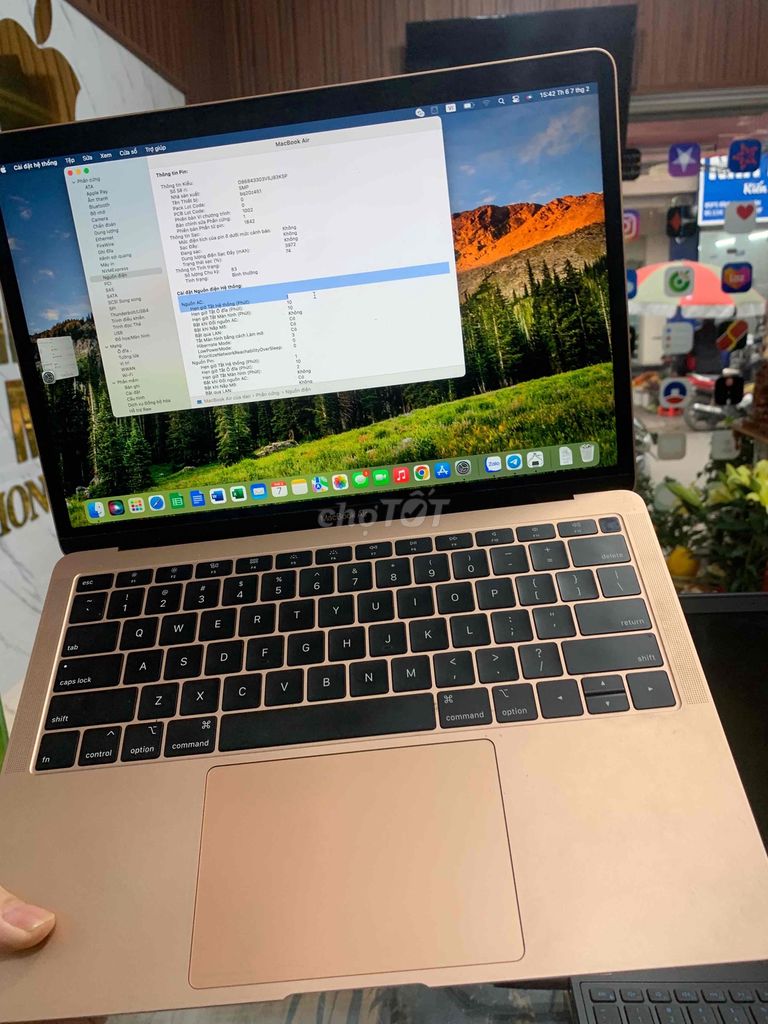 macbook air 2018 liknew zin keng 8/128g