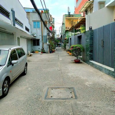 Nhà phố 35 m² · 4 PN · Đường Nguyễn Văn Luông