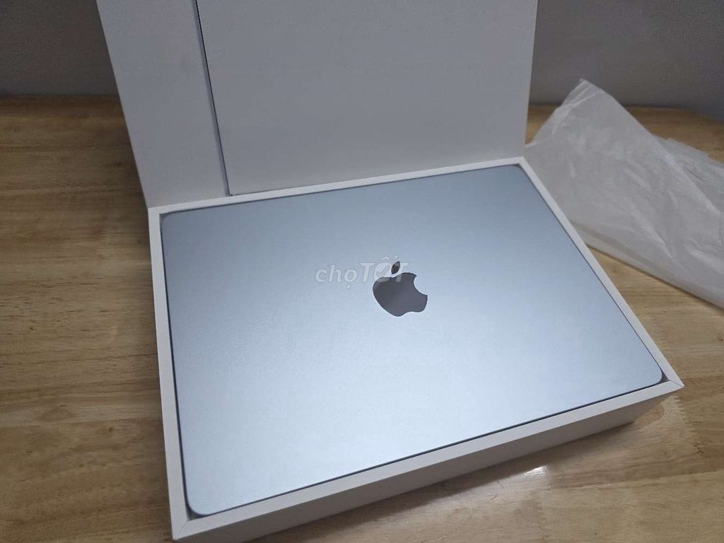 Macbook air M4 16/256 sky blue 99% full bh 9/2026. Mua bán Laptop tại Quận Gò Vấp Tp Hồ Chí Minh được đăng bởi tuan hình 1