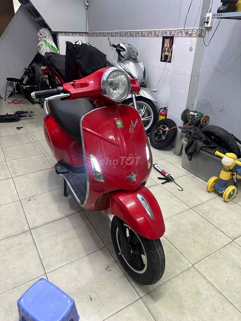 vespa điện của pega