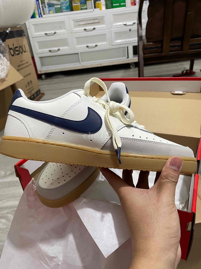 Giày NIKE COURT VISION LOW 9 US (27 cm) mới 100%