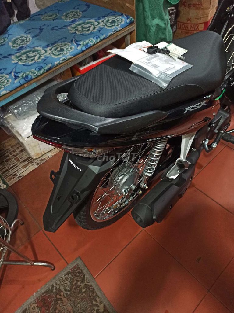 Honda Wave RSX FI 2025 Đen 541 km BSTP BAO KÍ.. Mua bán Xe máy tại Quận Bình Tân Tp Hồ Chí Minh được đăng bởi LÊ TRUNG VIỄN. hình 9