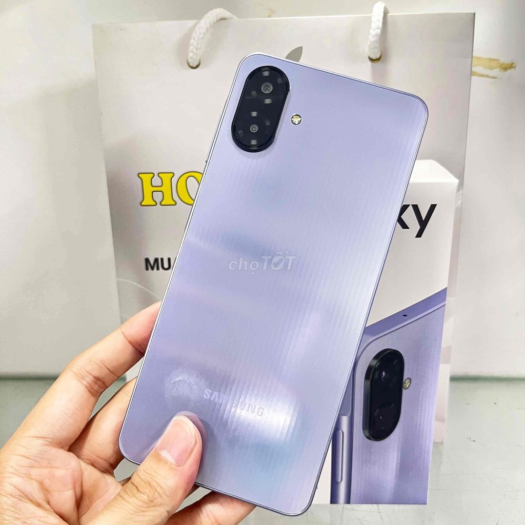 Samsung A07 128GB Tím 4GB Like New. Mua bán Điện thoại tại Thành phố Châu Đốc An Giang được đăng bởi Cửa hàng DTDĐ HOÀNG ĐỨC hình 1