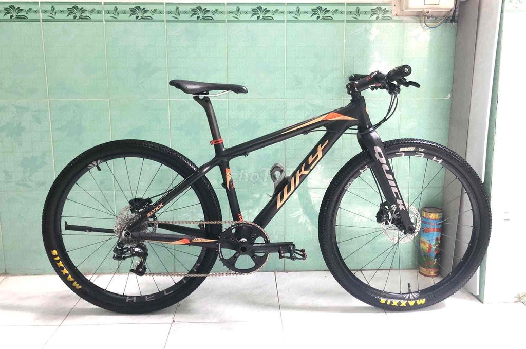 MTB FULL CARBON CẤU HÌNH CAO CẤP MỚI 95%