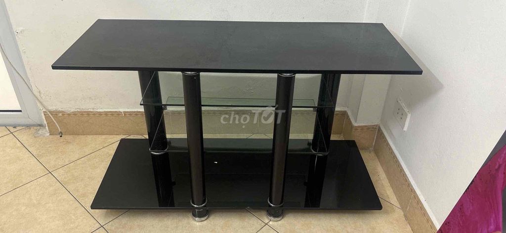 Kệ tivi Kính Kim loại Đen. Mua bán Tủ, kệ gia đình tại Quận Hoàng Mai Hà Nội được đăng bởi Nguyễn Hường hình 1