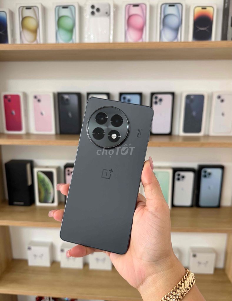 OnePlus Ace 5 16GB/256GB Đen Đã qua sử dụng. Mua bán Điện thoại tại Thành phố Long Xuyên An Giang được đăng bởi  Đặng Lý hình 1