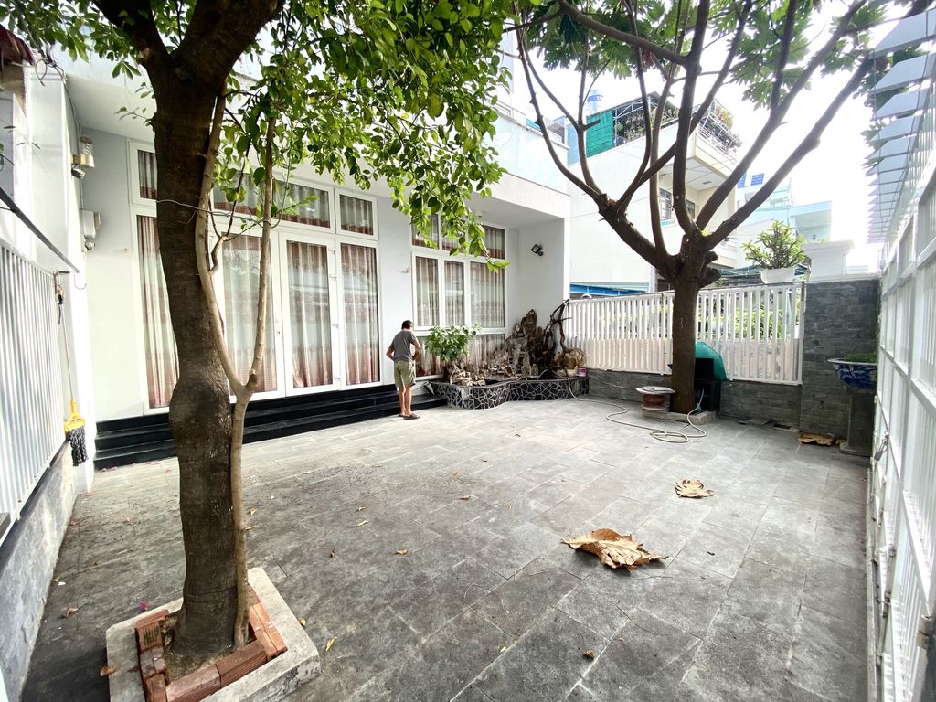 CHO THUÊ NHÀ CÓ SÂN VƯỜN - 6 PHÒNG NGỦ